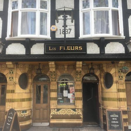 Les Fleurs Accommodation 도버 외부 사진