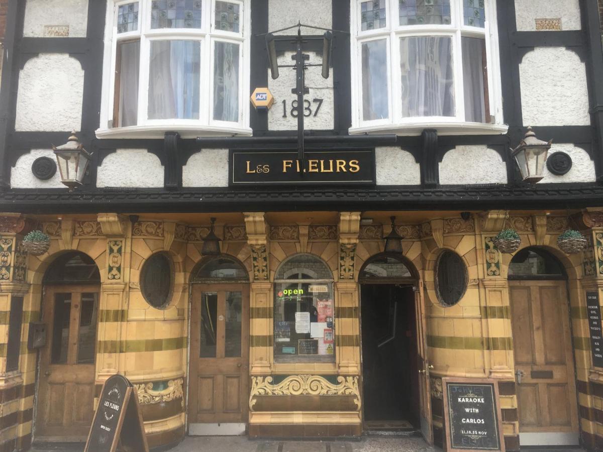 Les Fleurs Accommodation 도버 외부 사진
